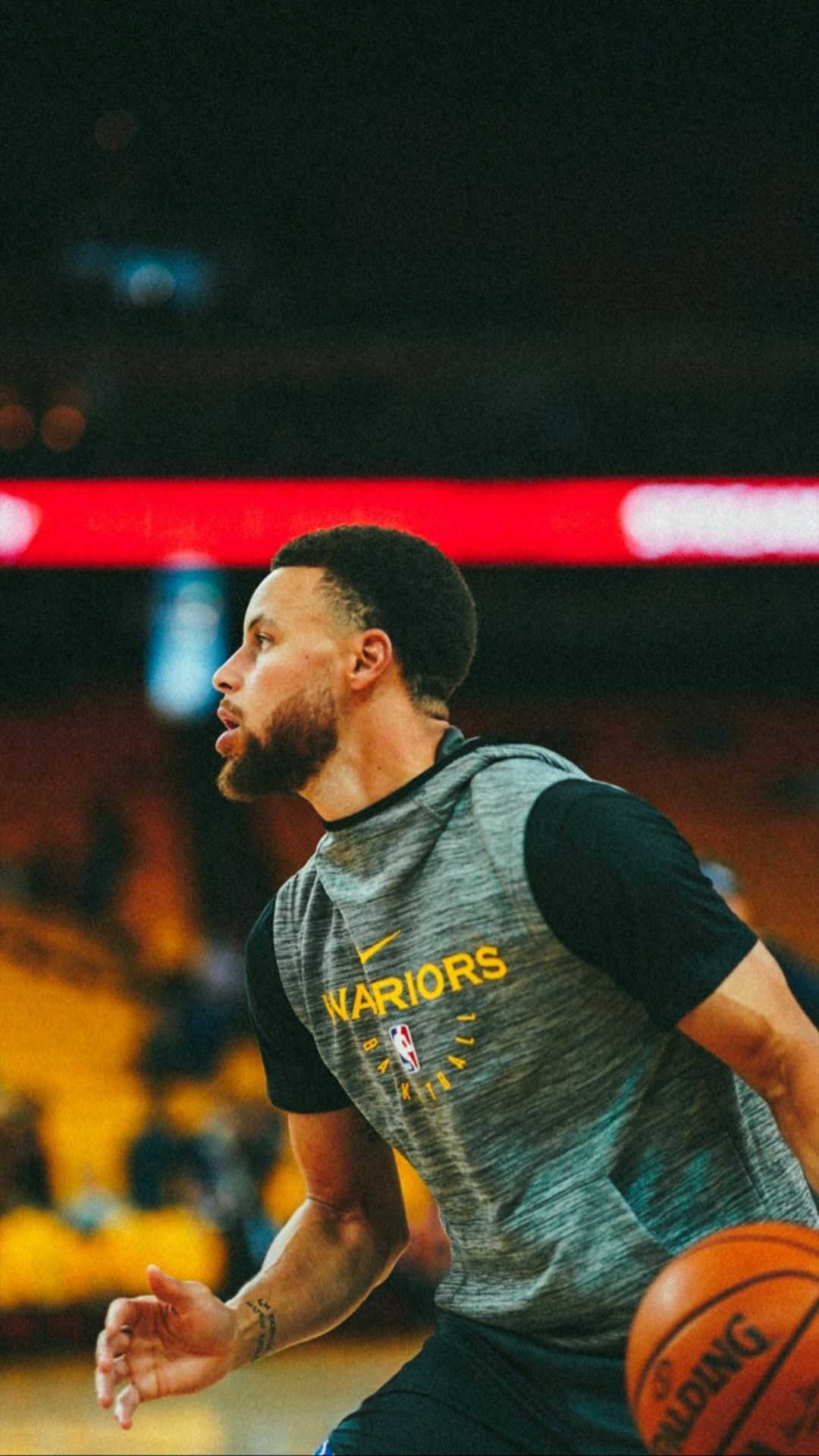 王牌对决！姆巴佩21场25球4助，哈兰德20场20球3助（巅峰争锋：姆巴佩21战25球4助，哈兰德20战20球3助）