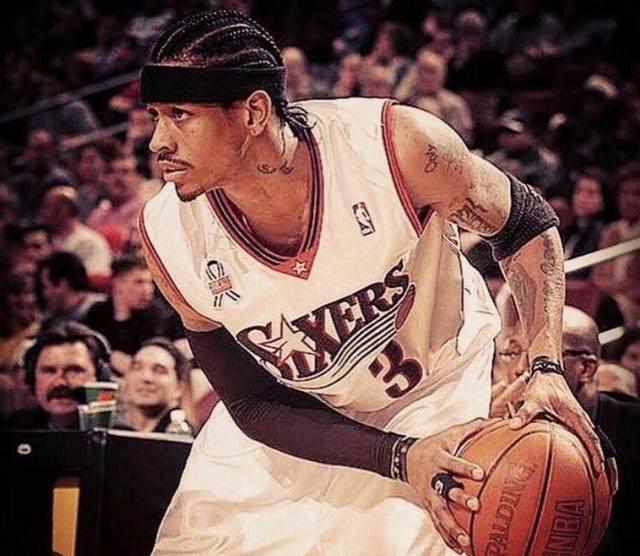 活塞逆转击败开拓者，坎宁安和邓罗关键表现助力取胜，展现强大韧性。（活塞逆袭擒下开拓者，坎宁安与邓罗关键时刻发力，韧性尽显）