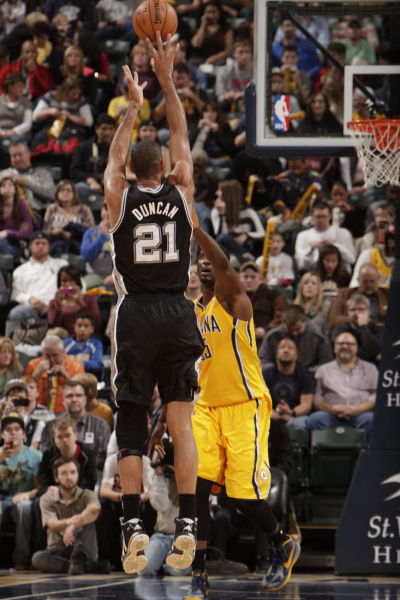 西甲战报：布坎南世界波，米考塔泽建功，黄潜2-0赫塔菲（西甲赛况：布坎南轰世界波，米考塔泽破门，黄潜2比0完胜赫塔菲）