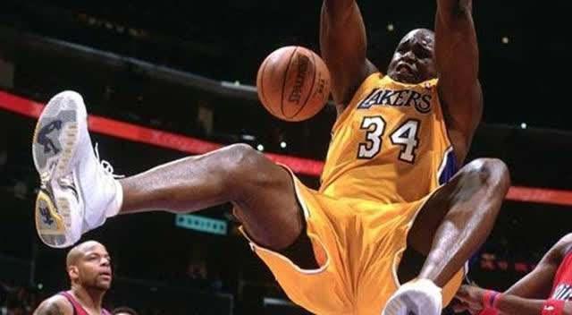 安东尼谈红牌：我没有犯规意图，昨晚一直在想这件事睡不着觉（安东尼回应红牌：并非故意犯规，这件事让我整夜难眠）