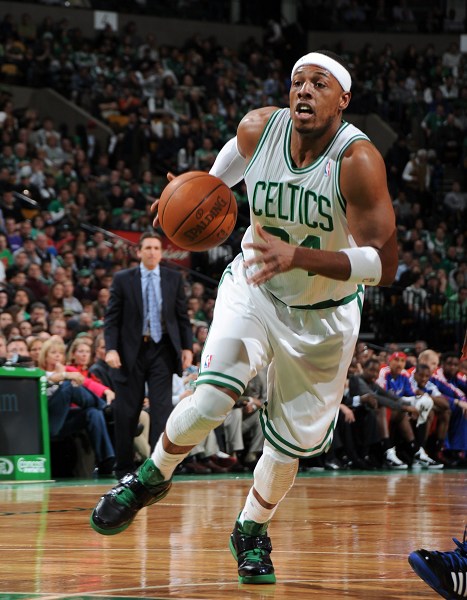 詹姆斯谈最后一攻选择：就是以正确的方式打球，没有1秒犹豫（詹姆斯谈最后一攻：坚持正确打法，零犹豫）