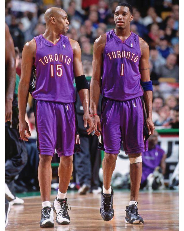 阿德里亚诺：感谢球迷还称我为皇帝；伊布是我合作过最强队友（阿德里亚诺：感谢球迷仍称我为皇帝，伊布是我生涯最强队友）