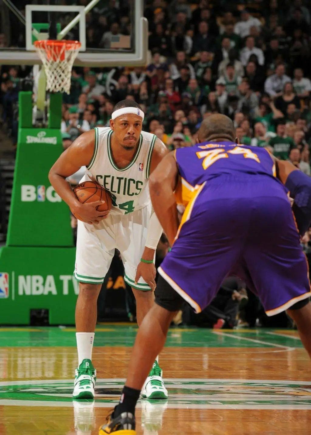 队根据观众 队根据观众